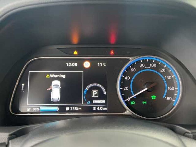 Nissan Leaf E+ - TEKNA - LEDER - LED - NAVI Soundsystem Bose 360 Kamera Scheinwerferreg. ACC