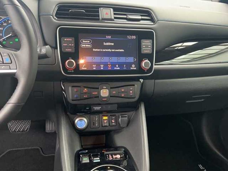 Nissan Leaf E+ - TEKNA - LEDER - LED - NAVI Soundsystem Bose 360 Kamera Scheinwerferreg. ACC