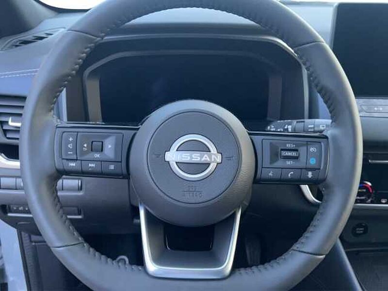 Nissan Qashqai TEKNA - 4X2 - E-POWER - DESIGNPAKET HUD Panorama Navi 360 Kamera LED Scheinwerfe