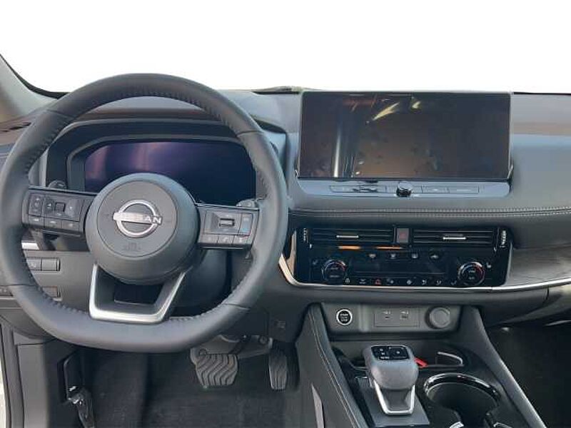 Nissan X-Trail Tekna 163 PS Automatik HUD Navi Memory Sitze 360 Kamera LED ACC El. Heckklappe