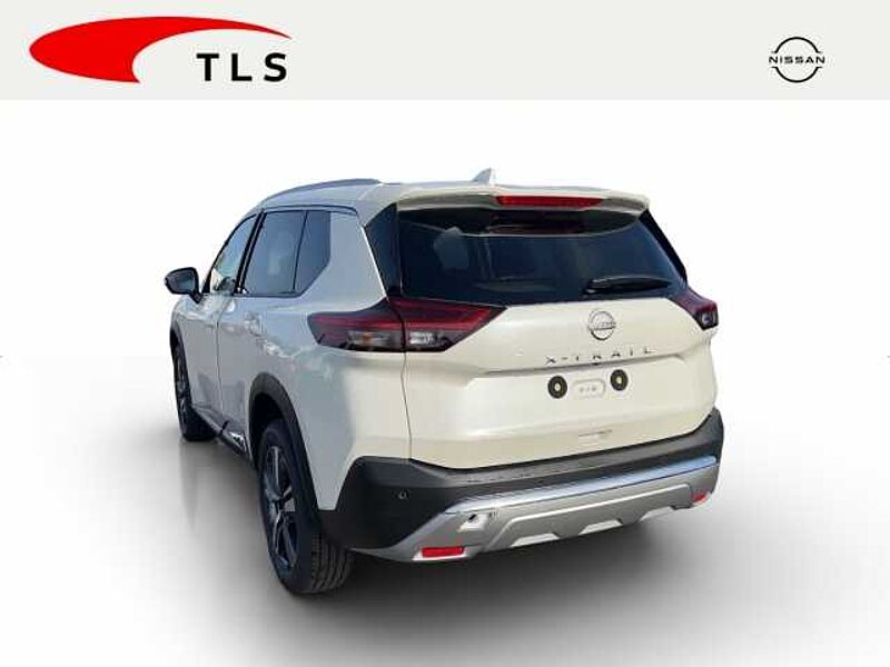 Nissan X-Trail Tekna 163 PS Automatik HUD Navi Memory Sitze 360 Kamera LED ACC El. Heckklappe