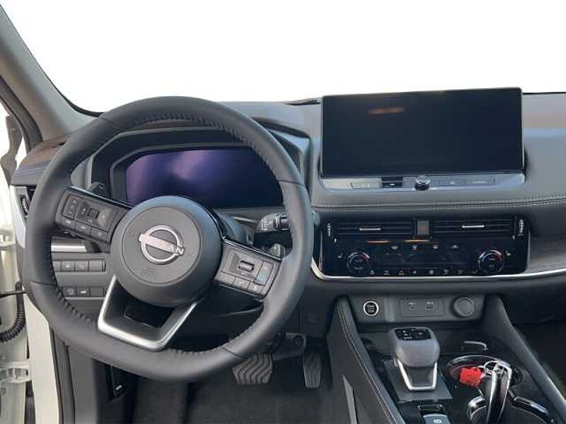 Nissan X-Trail Tekna 163 PS Automatik HUD Navi Memory Sitze 360 Kamera LED ACC El. Heckklappe